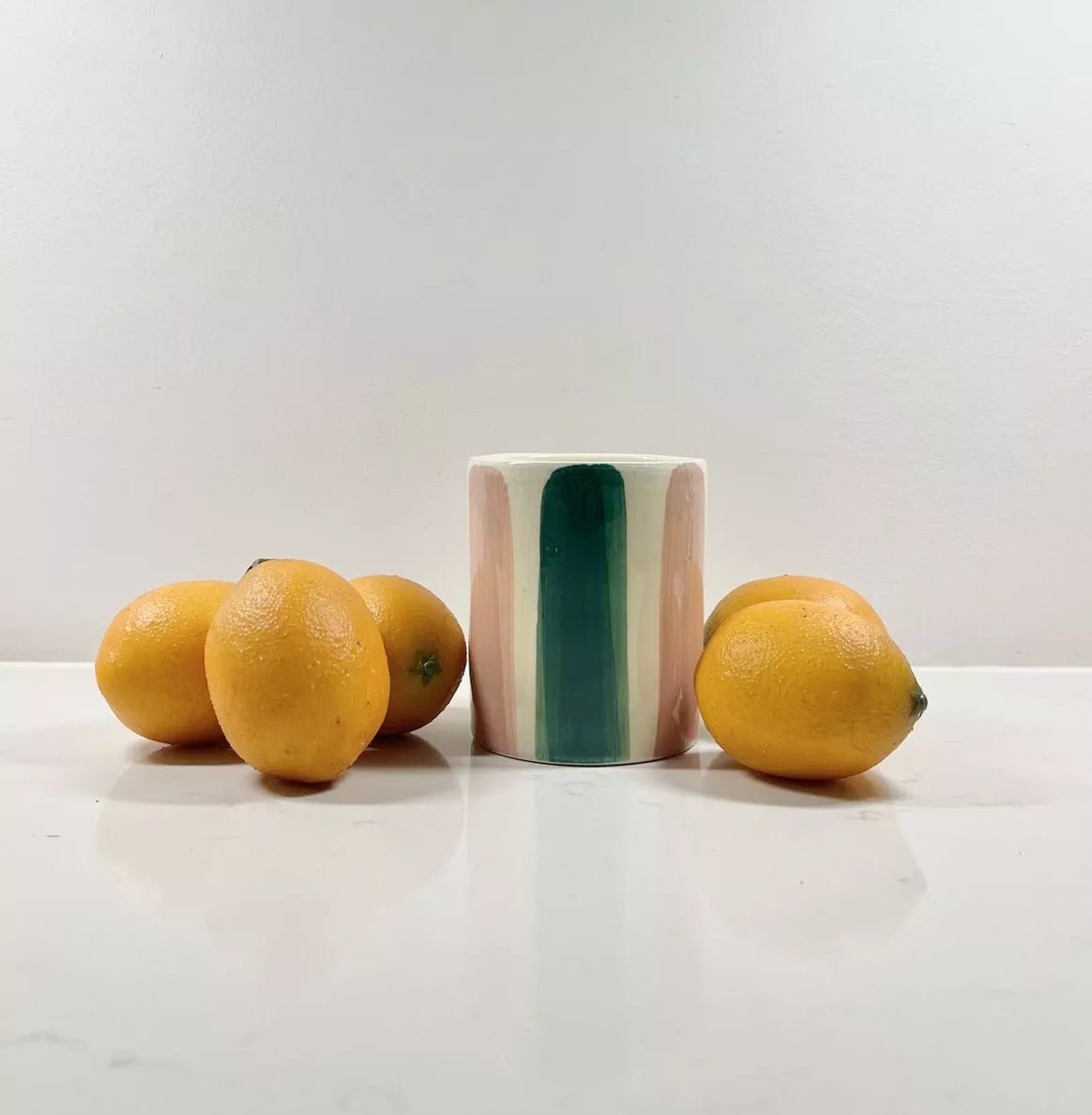 Bougie céramique émaillée parfum Pamplemousse rose et vanille - Maison d'Exception