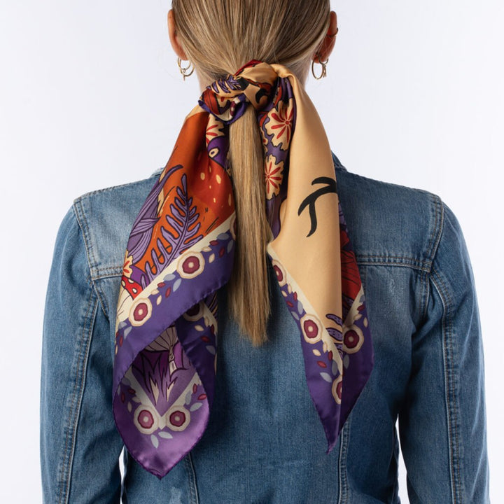 Foulard Pur Soie - Lariosaurus Azur 70x70 - Maison d'exception boutique